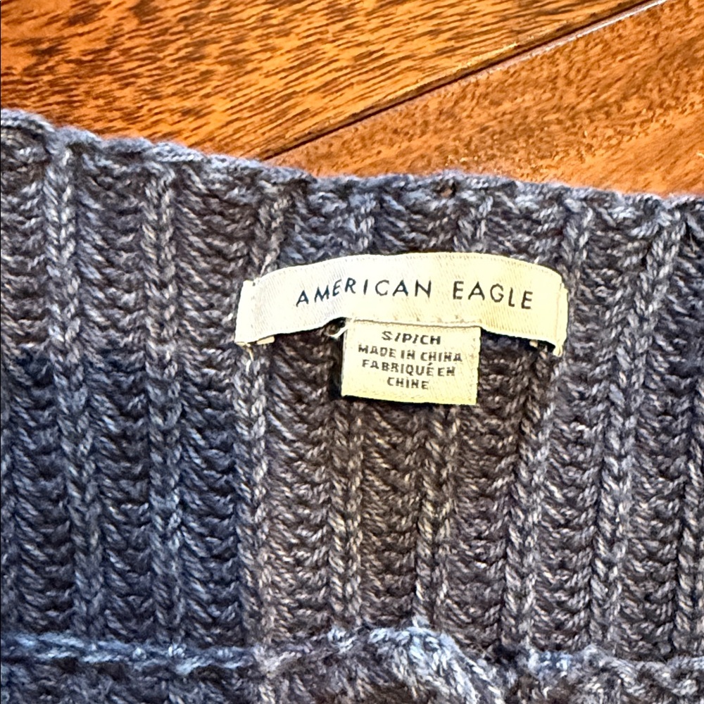 American Eagle Striped Knit Cropped Sweater – Navy & Cream Henley, size S - Picture 2 of 3